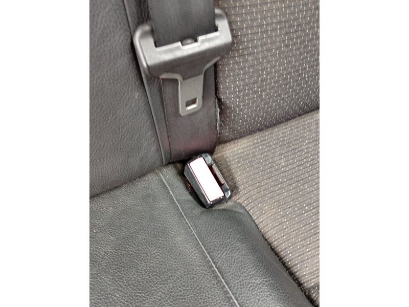 Recambio de enganche cinturon trasero izquierdo para peugeot 207/207+ (wa_, wc_) 1.6 hdi referencia OEM IAM 96498078XX  