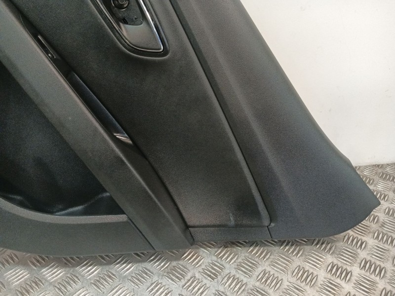 Recambio de guarnecido puerta trasera derecha para seat leon (5f1) 1.4 tsi referencia OEM IAM 5F4867116A 5F4867134R 