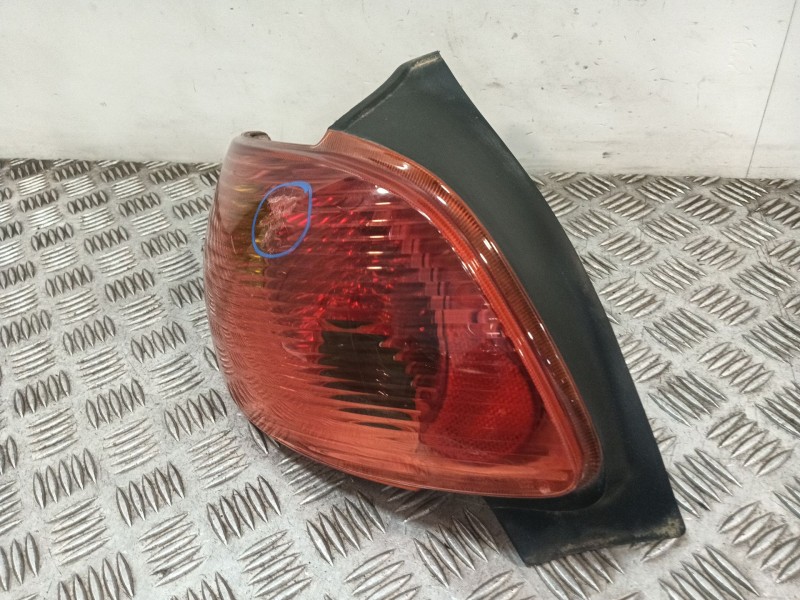 Recambio de piloto trasero izquierdo para peugeot 206 hatchback (2a/c) 1.4 i referencia OEM IAM 6350S0  