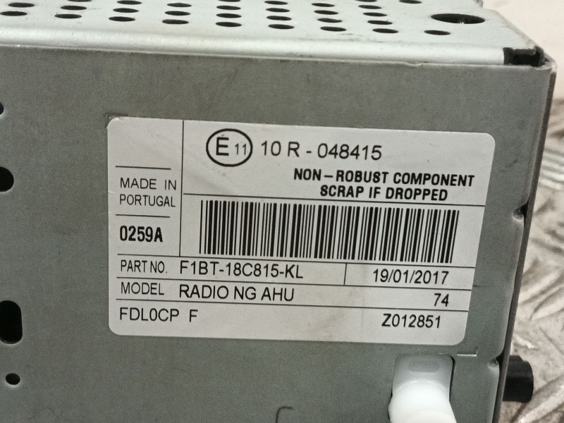 Recambio de sistema audio / radio cd para ford focus lim. 1.5 tdci cat referencia OEM IAM f1bt18C815KL  
