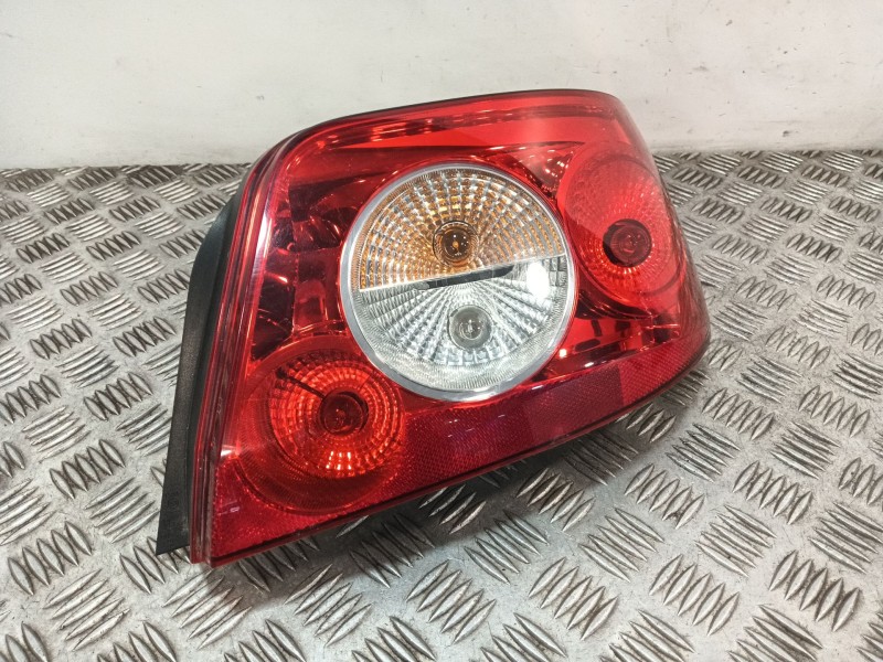 Recambio de piloto trasero derecho para renault megane ii coupe/cabrio 2.0 referencia OEM IAM 8200142687  