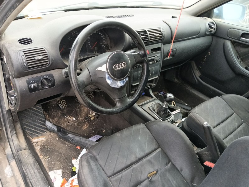 audi a3 (8l1) del año 2002
