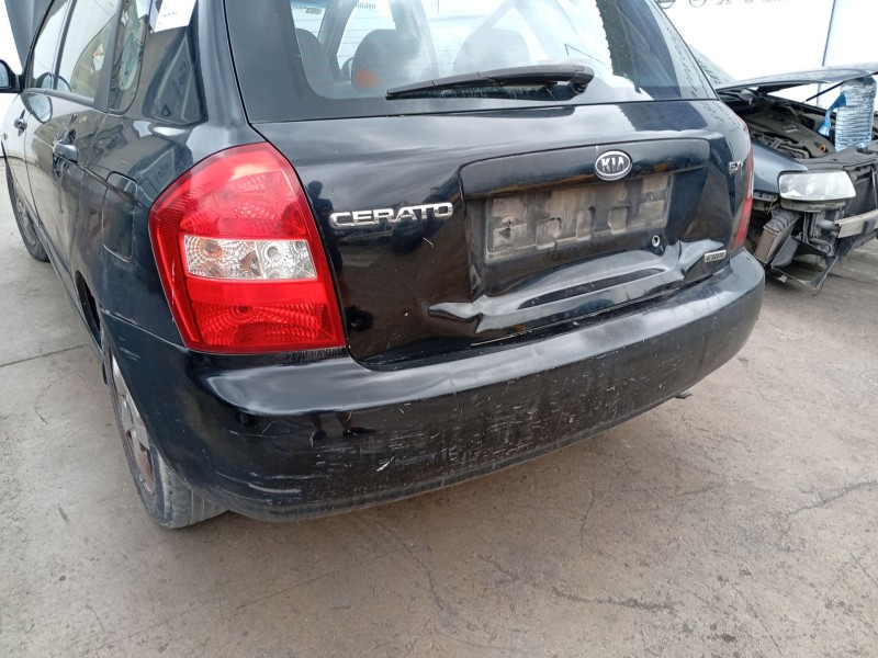 Recambio de paragolpes trasero para kia cerato i hatchback (ld) 2.0 crdi referencia OEM IAM 866112F000  