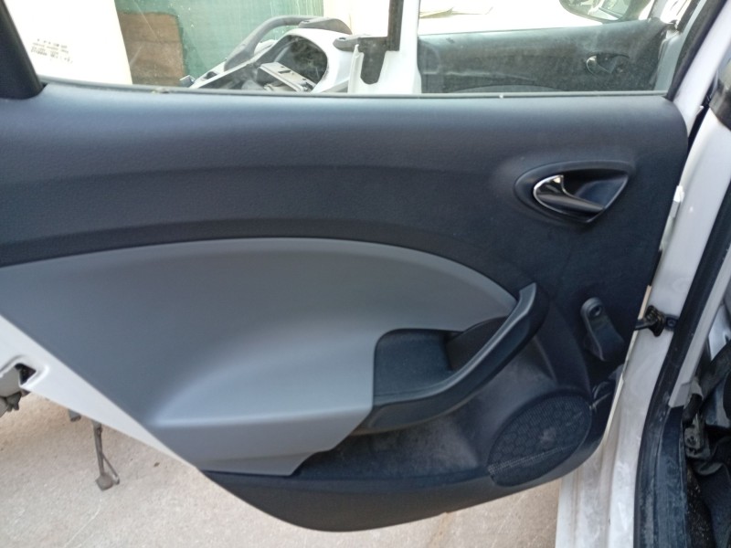 Recambio de guarnecido puerta trasera izquierda para seat ibiza iv sc (6j1, 6p5) 1.2 referencia OEM IAM 6P4867211  