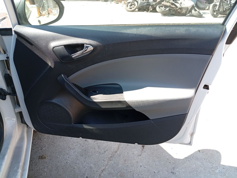 Recambio de guarnecido puerta delantera derecha para seat ibiza iv sc (6j1, 6p5) 1.2 referencia OEM IAM 6J3867012  