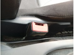 Recambio de enganche cinturon delantero izquierdo para seat ibiza iv sc (6j1, 6p5) 1.2 referencia OEM IAM 6R0857755D  