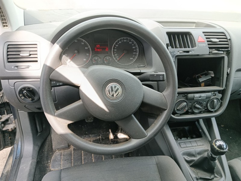 volkswagen golf v (1k1) del año 2004