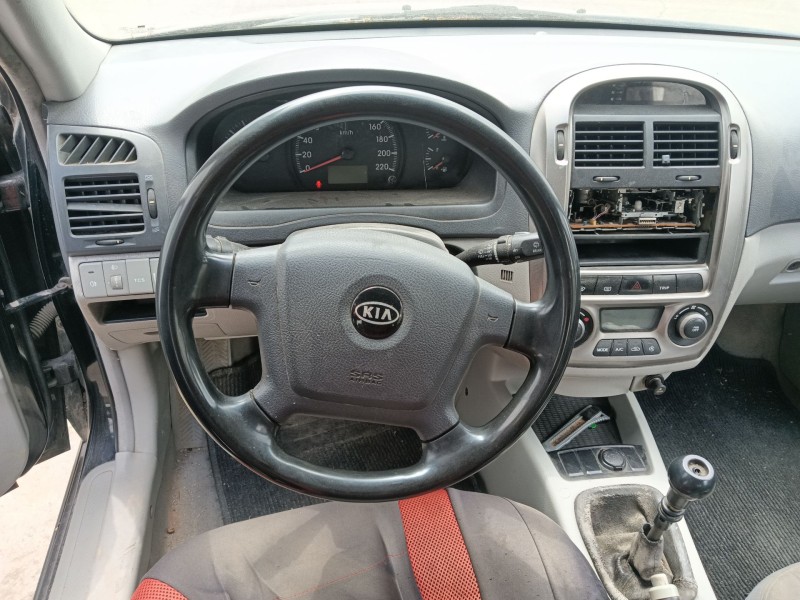 kia cerato i hatchback (ld) del año 2004