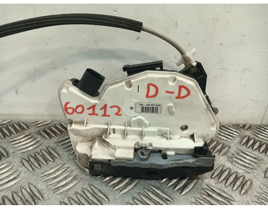 Recambio de cerradura puerta delantera derecha para seat ibiza iv (6j5, 6p1) 1.6 tdi referencia OEM IAM 5N1837016A  