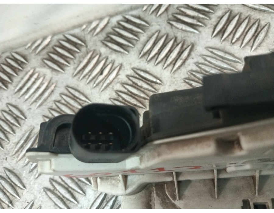 Recambio de cerradura puerta delantera derecha para seat ibiza iv (6j5, 6p1) 1.6 tdi referencia OEM IAM 5N1837016A  
