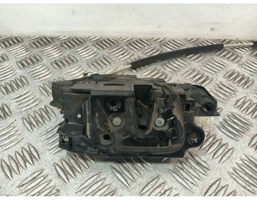 Recambio de cerradura puerta delantera derecha para seat ibiza iv (6j5, 6p1) 1.6 tdi referencia OEM IAM 5N1837016A  