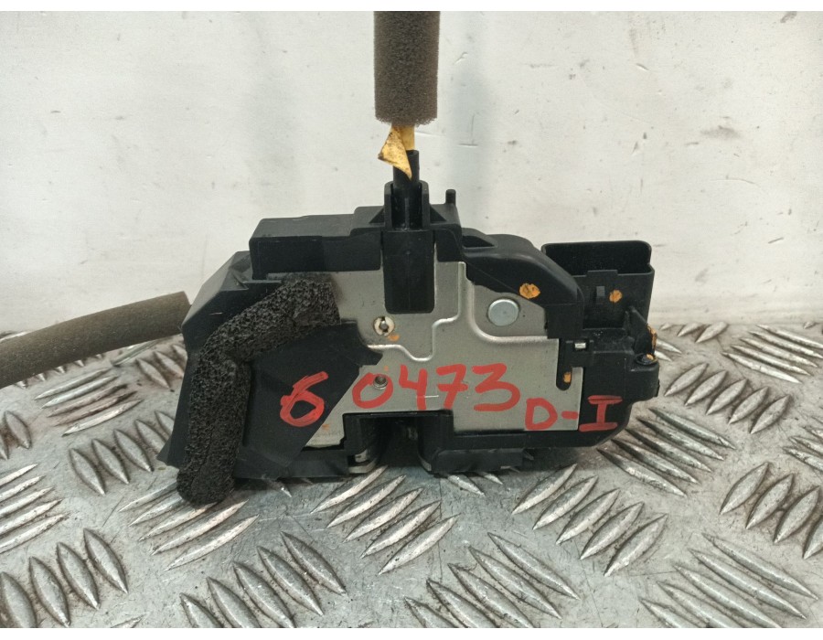 Recambio de cerradura puerta delantera izquierda para renault kadjar (ha_, hl_) 1.6 dci 130 referencia OEM IAM 805004EA2B  
