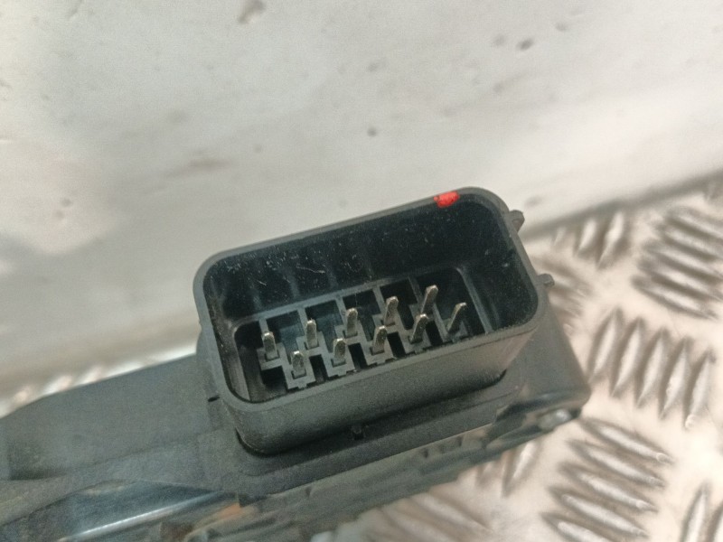 Recambio de cerradura puerta delantera derecha para volvo xc60 referencia OEM IAM 30799303  