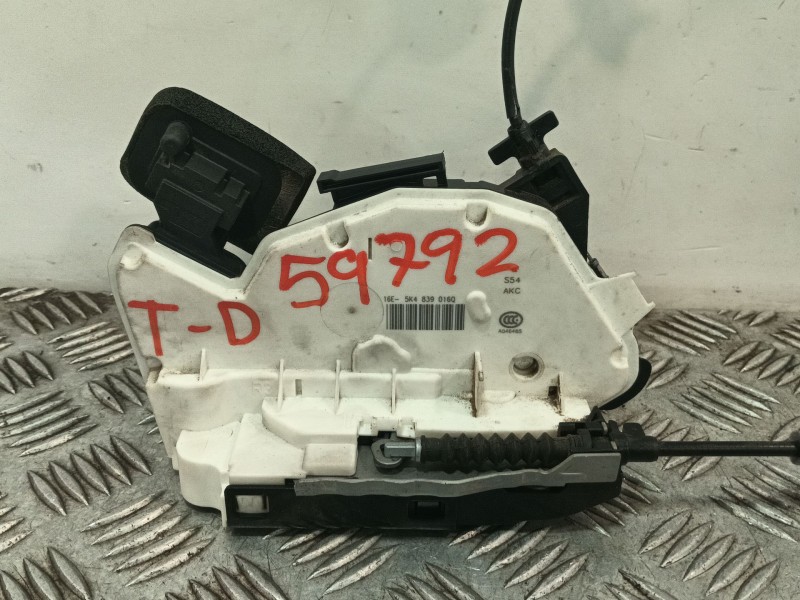 Recambio de cerradura puerta trasera derecha para seat leon (5f1) 1.4 tsi referencia OEM IAM 5K4839016Q  
