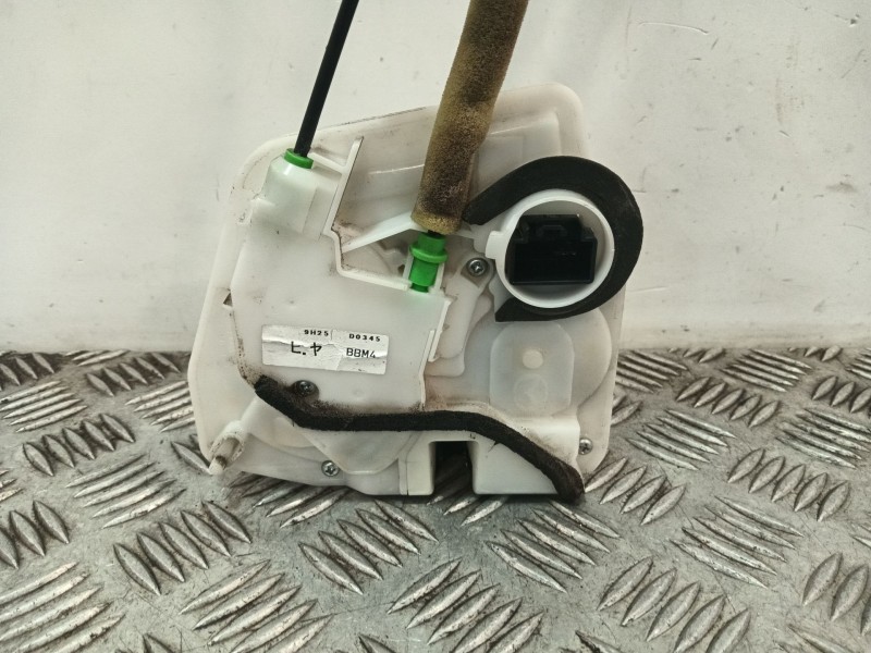 Recambio de cerradura puerta trasera derecha para mazda 3 lim. (bl) referencia OEM IAM BBM472310A  