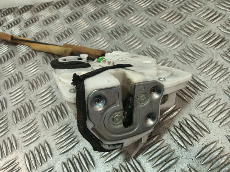 Recambio de cerradura puerta delantera izquierda para mazda 3 lim. (bl) referencia OEM IAM BBP259310E  