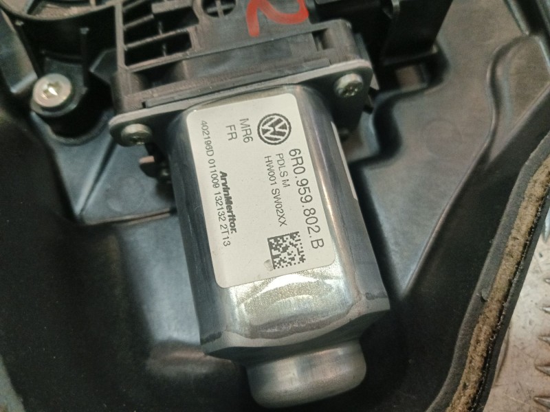 Recambio de elevalunas delantero derecho para seat ibiza iv (6j5, 6p1) 1.6 tdi referencia OEM IAM 6J3837402  