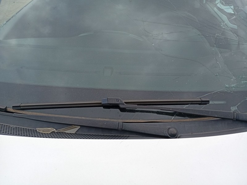 Recambio de brazo limpia delantero izquierdo para hyundai ix20 (jc) 1.4 crdi referencia OEM IAM 983101P000  