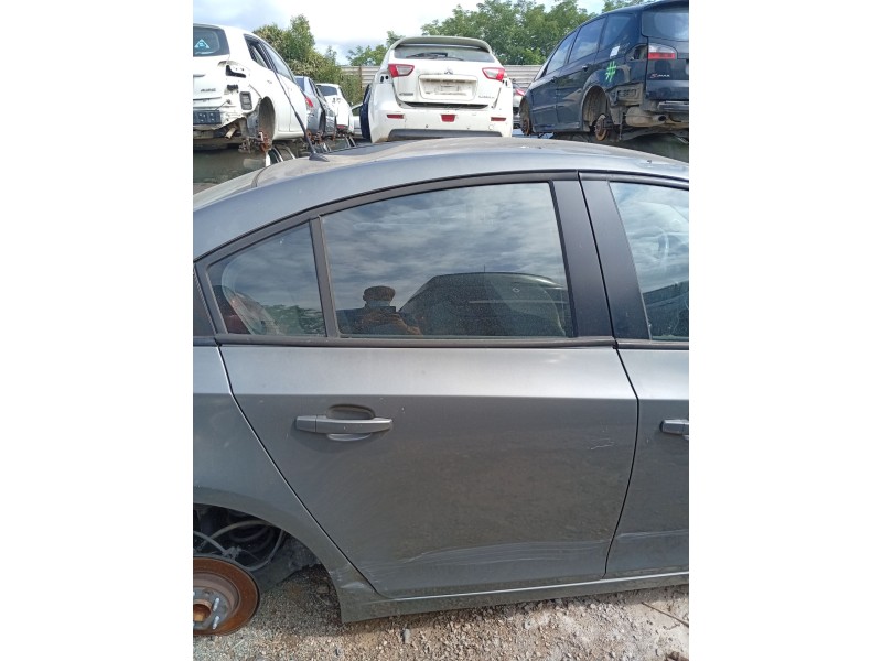 Recambio de puerta trasera derecha para chevrolet cruze (j300) 2.0 cdi referencia OEM IAM 95987764  