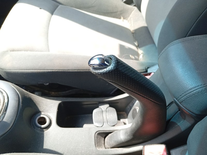 Recambio de palanca freno de mano para chevrolet cruze (j300) 2.0 cdi referencia OEM IAM 95316787  