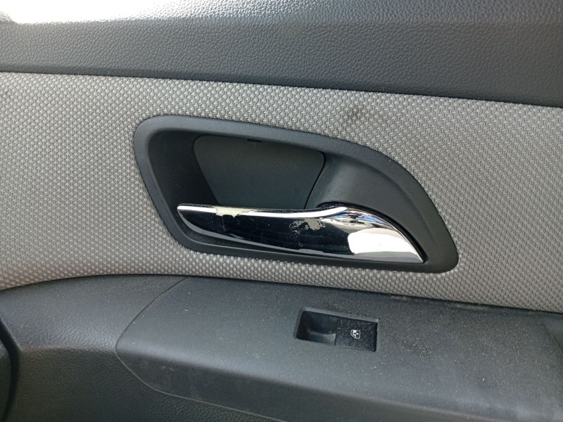 Recambio de maneta interior delantera derecha para chevrolet cruze (j300) 2.0 cdi referencia OEM IAM 95186077  