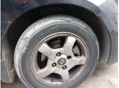 Recambio de paso de rueda delantero derecho para kia cerato i hatchback (ld) 2.0 crdi referencia OEM IAM 868122F000  