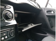 Recambio de guantera para citroën c3 ii (sc_) 1.4 hdi 70 (sc8hzc, sc8hr0, sc8hp4) referencia OEM IAM 825212   2