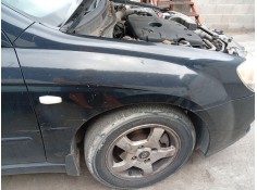 Recambio de aleta delantera derecha para kia cerato i hatchback (ld) 2.0 crdi referencia OEM IAM 663212F020  