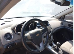 Recambio de salpicadero para chevrolet cruze (j300) 2.0 cdi referencia OEM IAM 42451387  