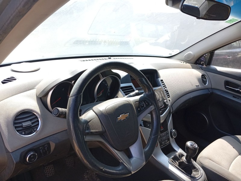 Recambio de salpicadero para chevrolet cruze (j300) 2.0 cdi referencia OEM IAM 42451387  