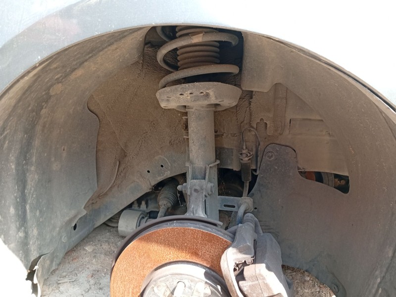Recambio de amortiguador delantero derecho para chevrolet cruze (j300) 2.0 cdi referencia OEM IAM 39027818  