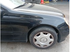 Recambio de aleta delantera derecha para mercedes-benz clase c (w203) c 180 kompressor (203.046) referencia OEM IAM 203880021867