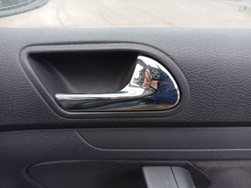 Recambio de maneta interior delantera derecha para volkswagen golf v (1k1) 1.6 referencia OEM IAM 1K1837114D71N  