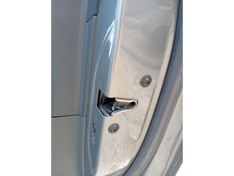 Recambio de cerradura puerta trasera derecha para chevrolet cruze (j300) 2.0 cdi referencia OEM IAM 13578245  