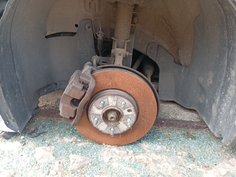 Recambio de mangueta delantera izquierda para chevrolet cruze (j300) 2.0 cdi referencia OEM IAM 13319482  