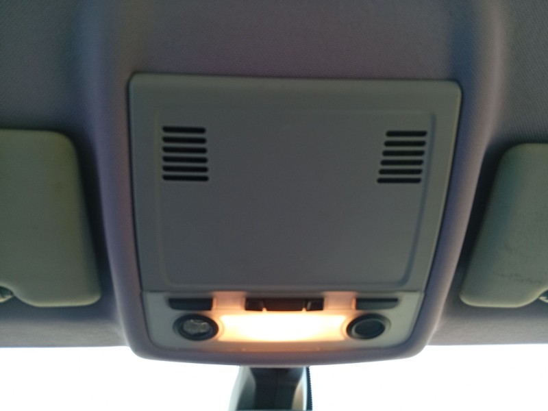 Recambio de luz interior para bmw 1 (e81) 118 d referencia OEM IAM 61319137483  
