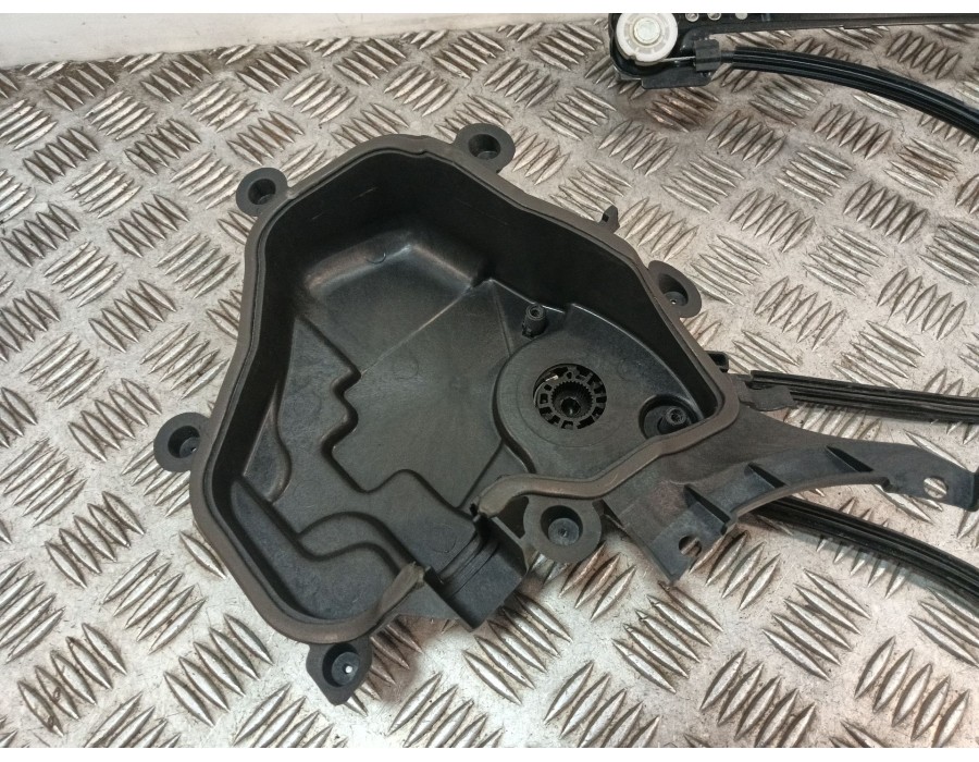 Recambio de elevalunas delantero derecho para seat ibiza iv sc (6j1, 6p5) 1.2 referencia OEM IAM 6J4837462 6J4837402H 