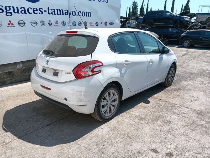 peugeot 208 i (ca_, cc_) del año 2013