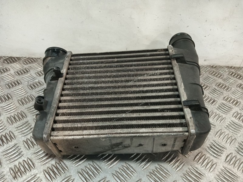 Recambio de intercooler para audi a4 b6 (8e2) 1.9 tdi referencia OEM IAM 8E0145805F  