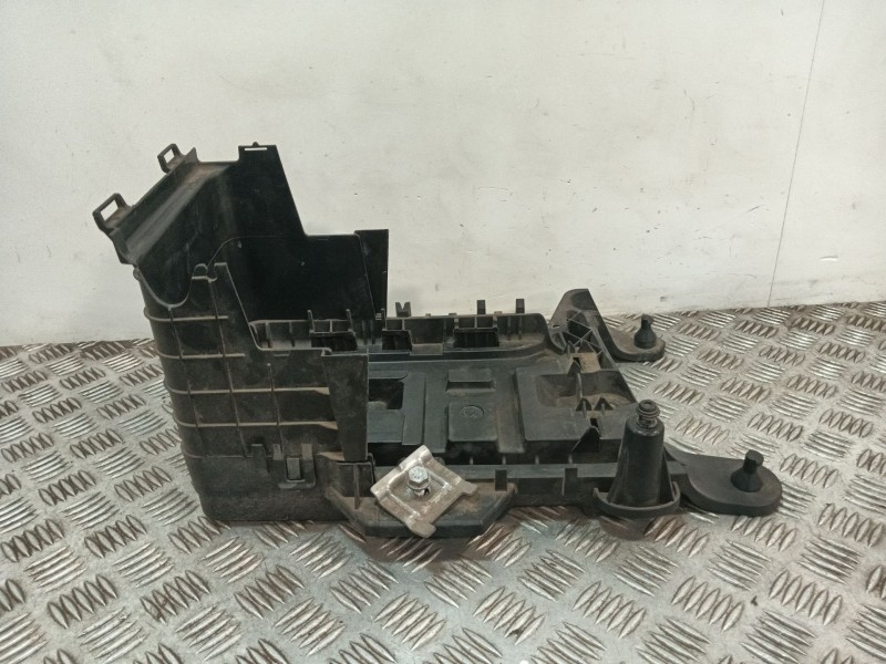Recambio de soporte bateria para seat altea xl (5p5, 5p8) 1.6 tdi referencia OEM IAM 1K0915333 3C0915336A 