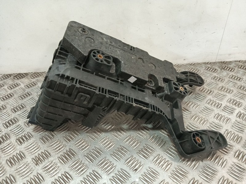 Recambio de soporte bateria para seat altea xl (5p5, 5p8) 1.6 tdi referencia OEM IAM 1K0915333 3C0915336A 