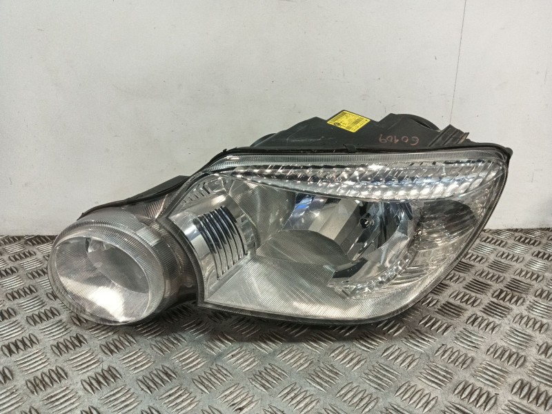 Recambio de faro izquierdo para skoda yeti (5l) 1.2 tsi referencia OEM IAM 5L1941017A 030124832100 