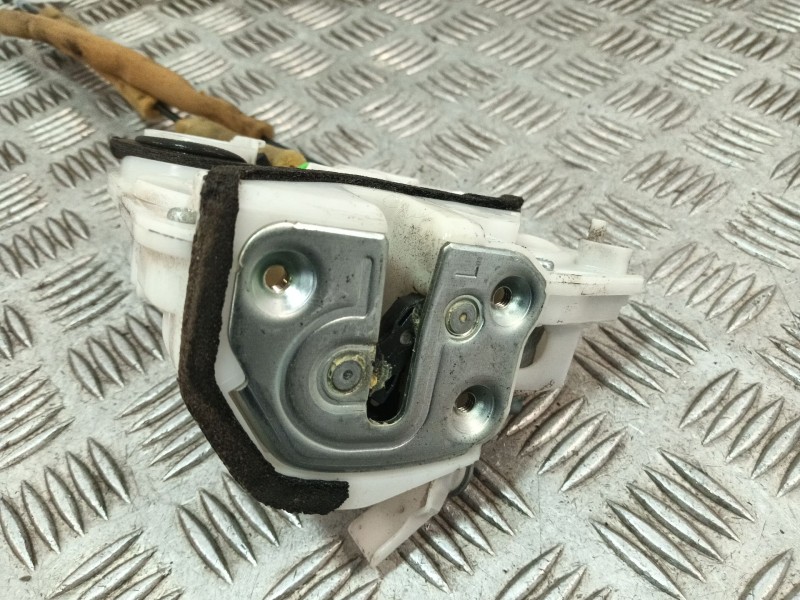 Recambio de cerradura puerta trasera izquierda para mazda 3 lim. (bl) referencia OEM IAM 3N6AA26413BP  