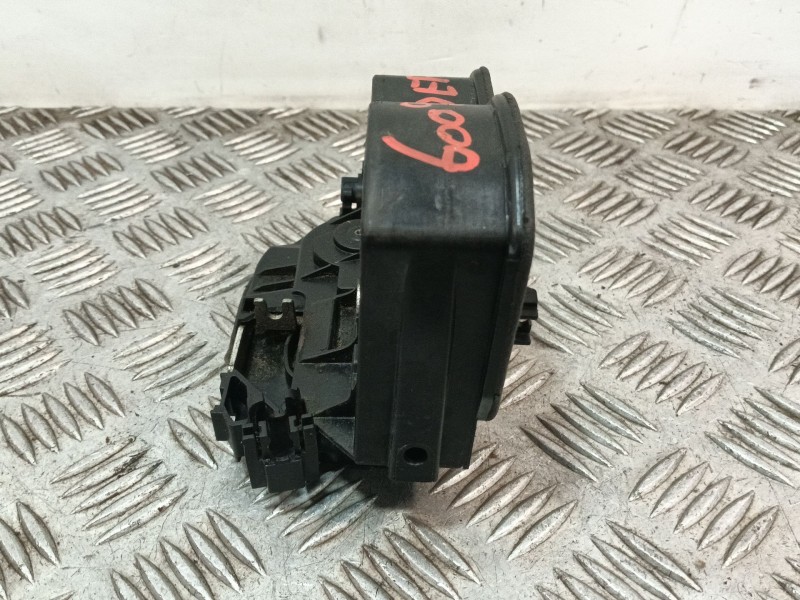 Recambio de cerradura puerta delantera derecha para bmw 3 (e90) 320 d referencia OEM IAM A053702  