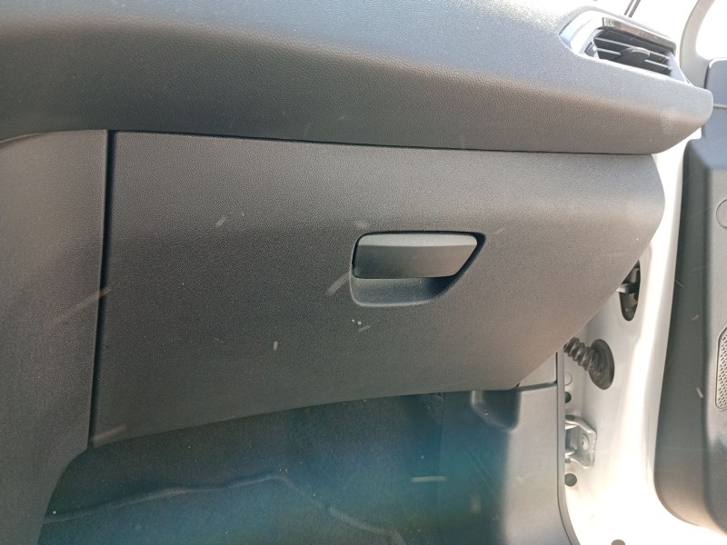 Recambio de guantera para peugeot 208 i (ca_, cc_) 1.2 vti 82 referencia OEM IAM 96738112ZD 96728471ZD 
