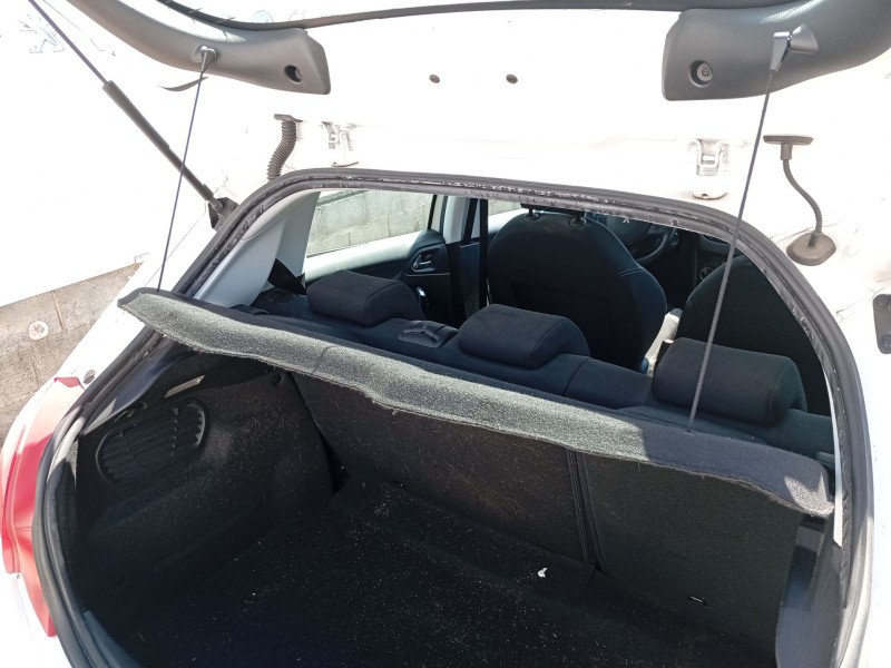 Recambio de bandeja trasera para peugeot 208 i (ca_, cc_) 1.2 vti 82 referencia OEM IAM 96737666ZD  