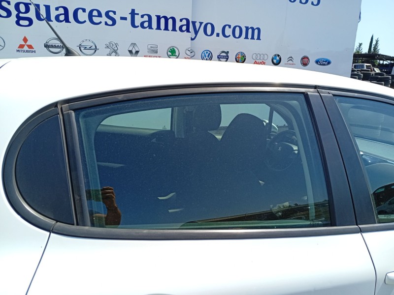 Recambio de luna trasera derecha para peugeot 208 i (ca_, cc_) 1.2 vti 82 referencia OEM IAM 9673360880  