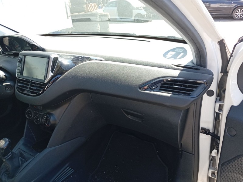Recambio de airbag delantero derecho para peugeot 208 i (ca_, cc_) 1.2 vti 82 referencia OEM IAM 9672848580  