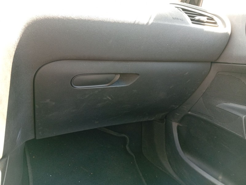 Recambio de guantera para citroën c4 ii (nc_) 1.6 hdi 115 referencia OEM IAM 825262  
