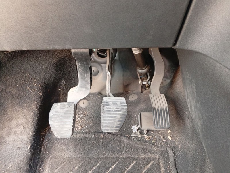 Recambio de pedal freno para peugeot 208 i (ca_, cc_) 1.2 vti 82 referencia OEM IAM 4501AV  